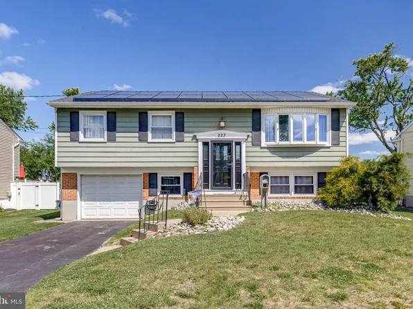 223 Fairmount Ave, Blackwood, NJ 08012