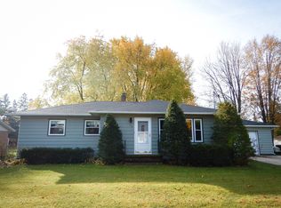 156 E Cedar St, Pulaski, WI 54162