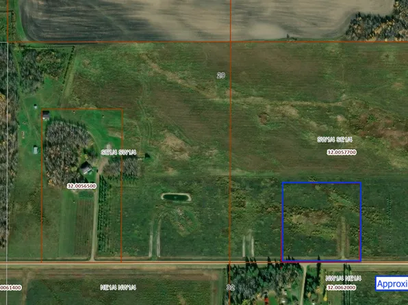 230th St, Roseau, MN 56751