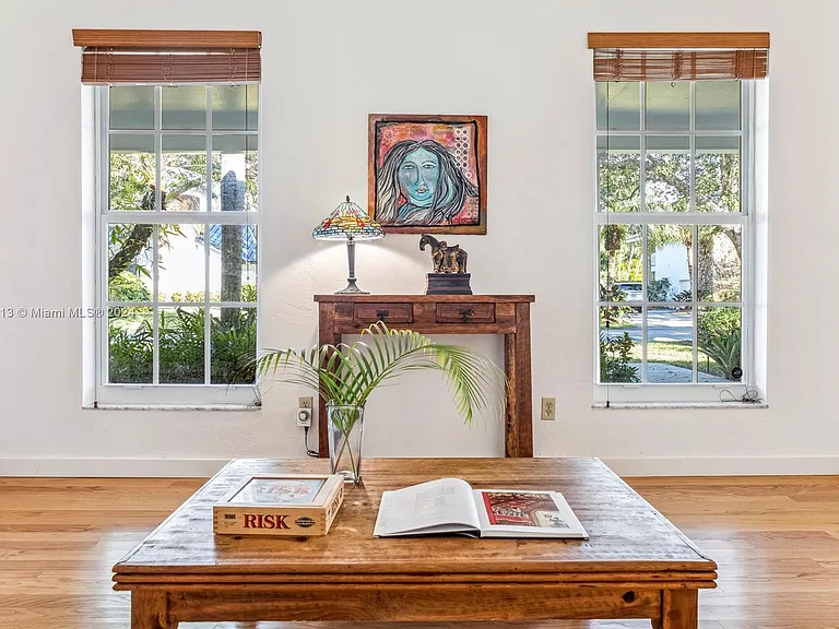 10130 SW 70th Ave — Photo 15