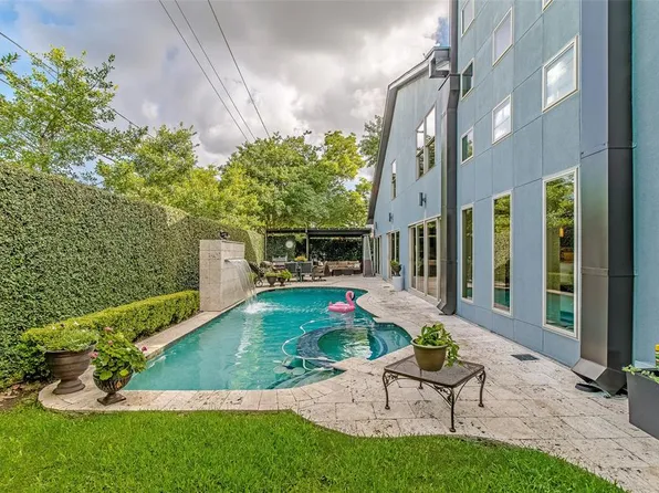 5155 Del Monte Dr, Houston, TX 77056