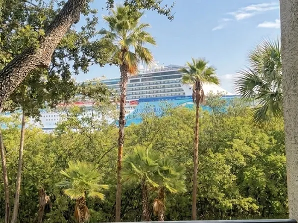 727 Cruise View Dr #727, Tampa, FL 33602