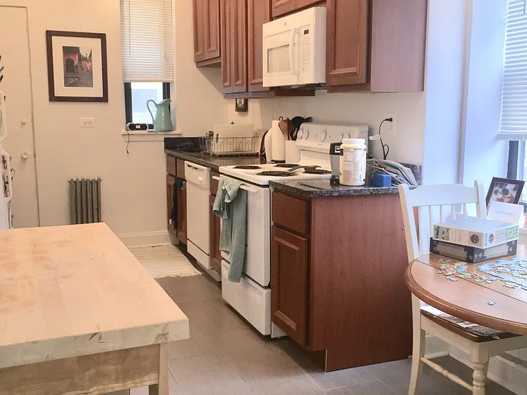 1353 N State Pkwy #5D — Photo 7