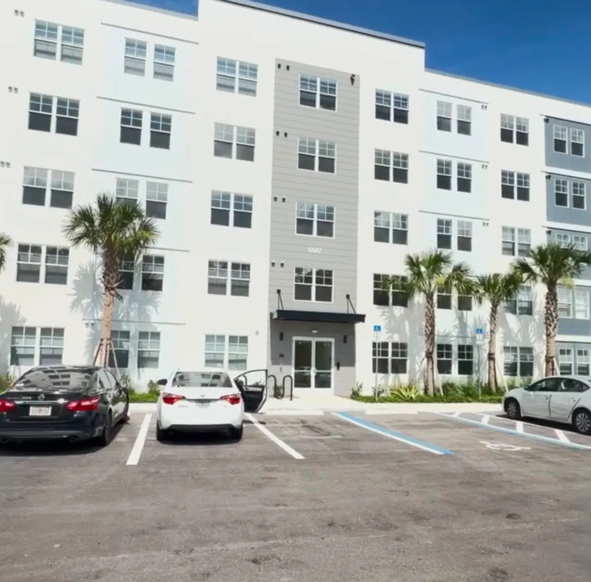MP 5587 Millenia Park Blvd #518 — Photo 3