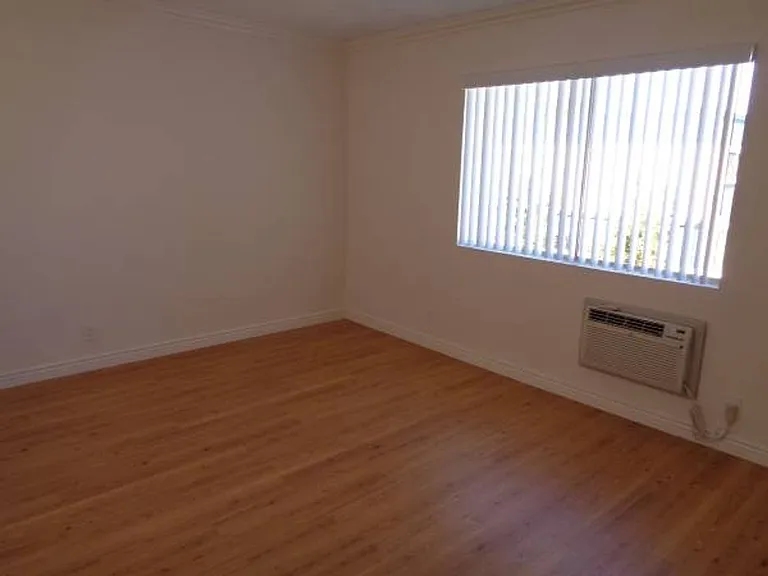 4311 Haines St — Photo 36