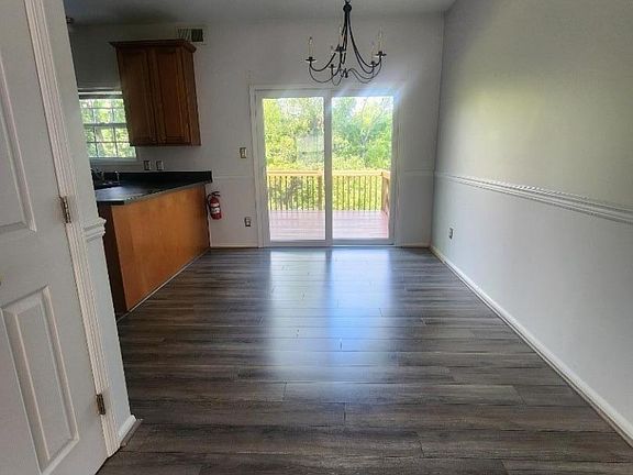 5th image of 102 George Wilson Blvd