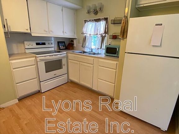 5th image of 5687 Meadowlark Ln