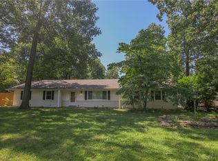 3220 W Cherokee Rd, Rogers, AR 72758