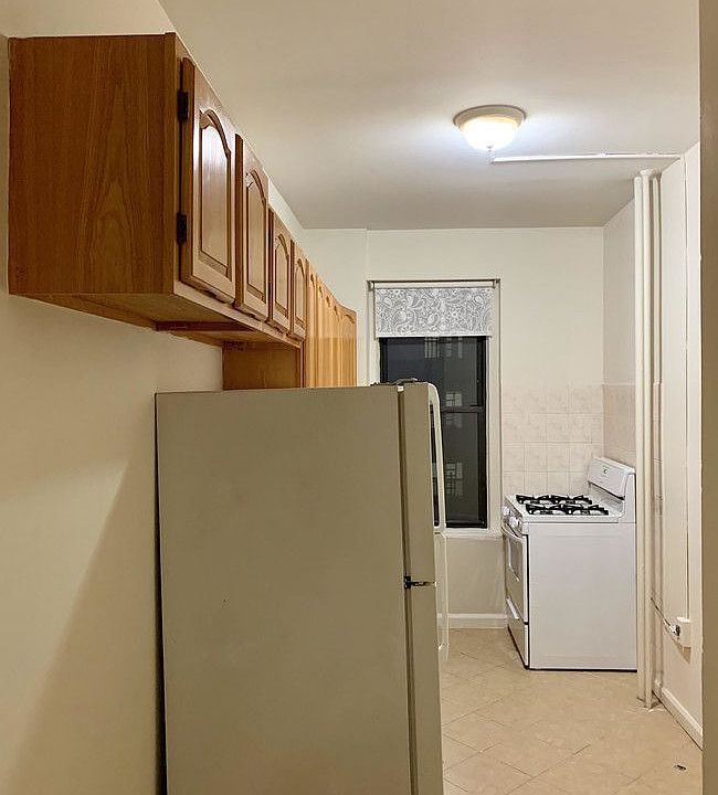 1st image of 8420 Fort Hamilton Pkwy #2