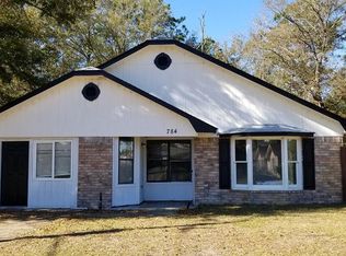 784 Madison Dr, Hinesville, GA 31313