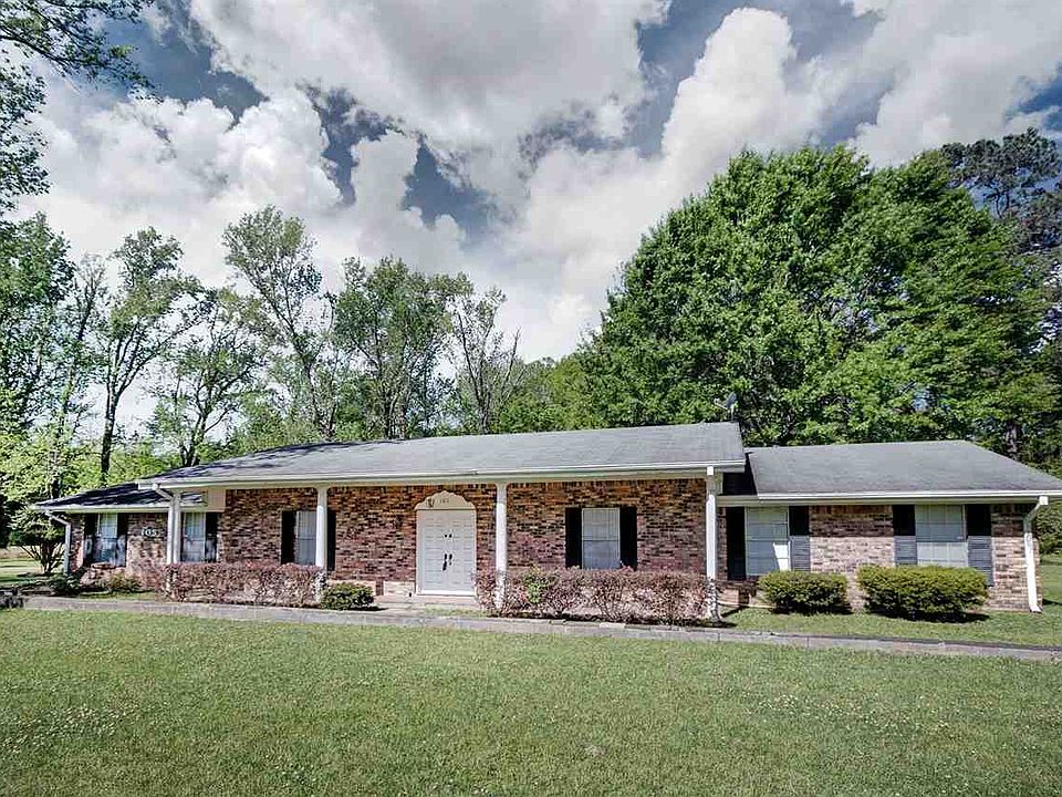 1st image of 105 Western Hills Dr