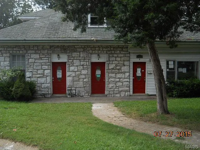 1415 Nixon Ave photo 1
