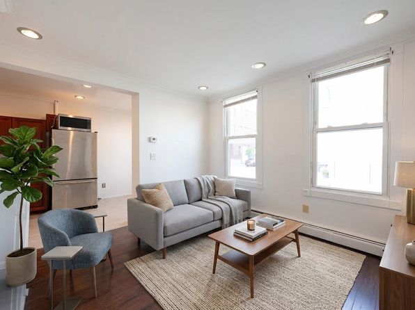48 Ravine Ave #1