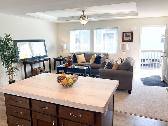 3rd image of 139 El Bosque Dr #139