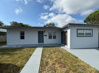 101 SW 4th St, Hallandale, FL 33009