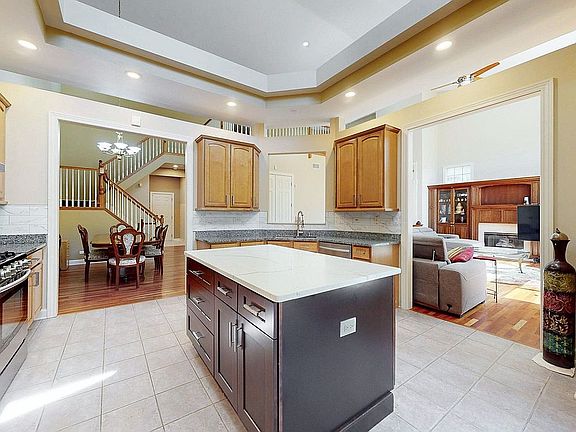 3rd image of 1298 S Falcon Dr