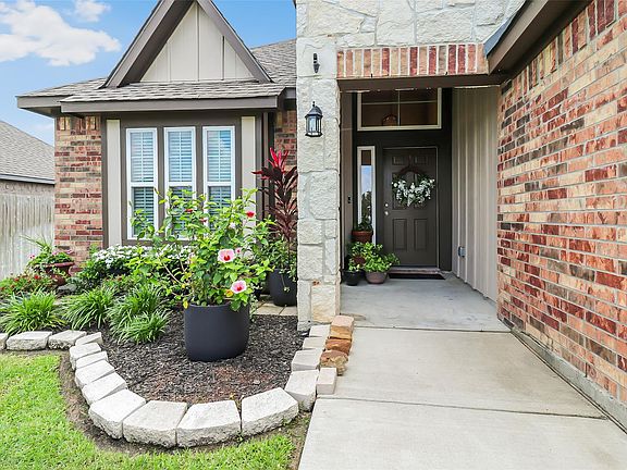 2nd image of 7907 Putter Place Ct