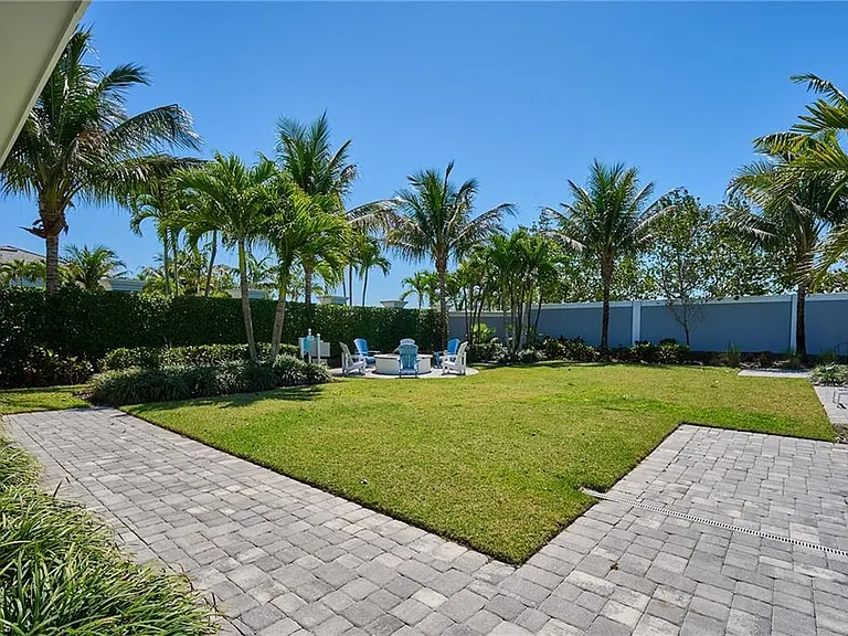 2626 Seychelles Cir #1404 — Photo 39