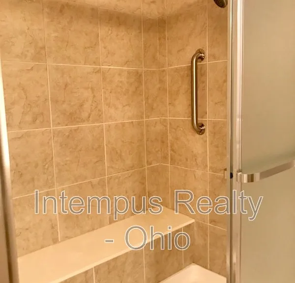 6346 Grassmere Dr — Photo 40