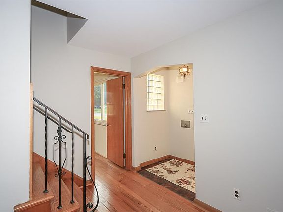 4th image of 7539 Kirtley Dr