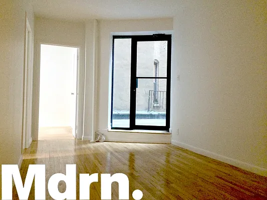 Rented by Mdrn Residential | media 6