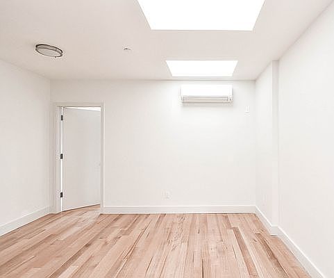 4th image of 269 W 134th St #4R