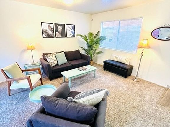 2nd image of 642 W 1st Ave #202