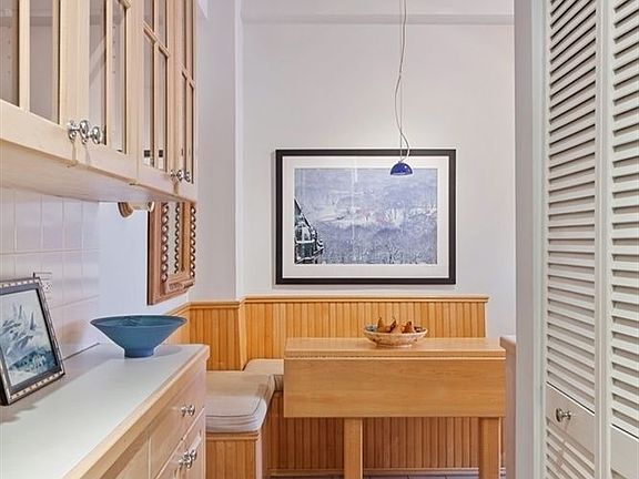 4th image of 129 E 82nd St #6B