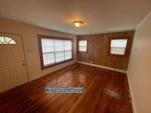 2nd image of 1813 Stowe Ave