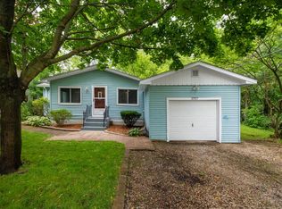 37577 N Lake Shore Dr, Lake Villa, IL 60046