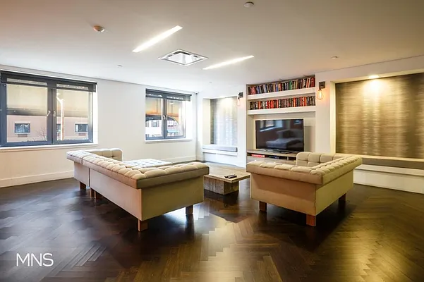 Rented by MNS Marketing | media 31