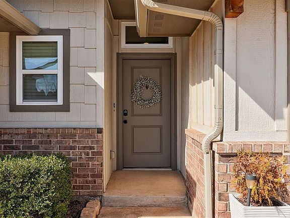 5th image of 18213 Sunny Stone Ln