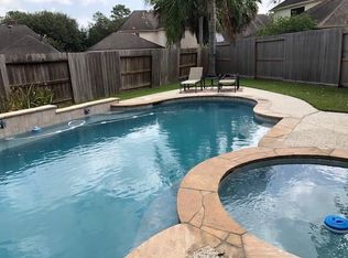 1913 Triple Mast Cir, League City, TX 77573