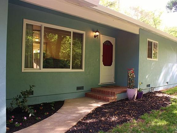 2nd image of 207 Theresa Dr