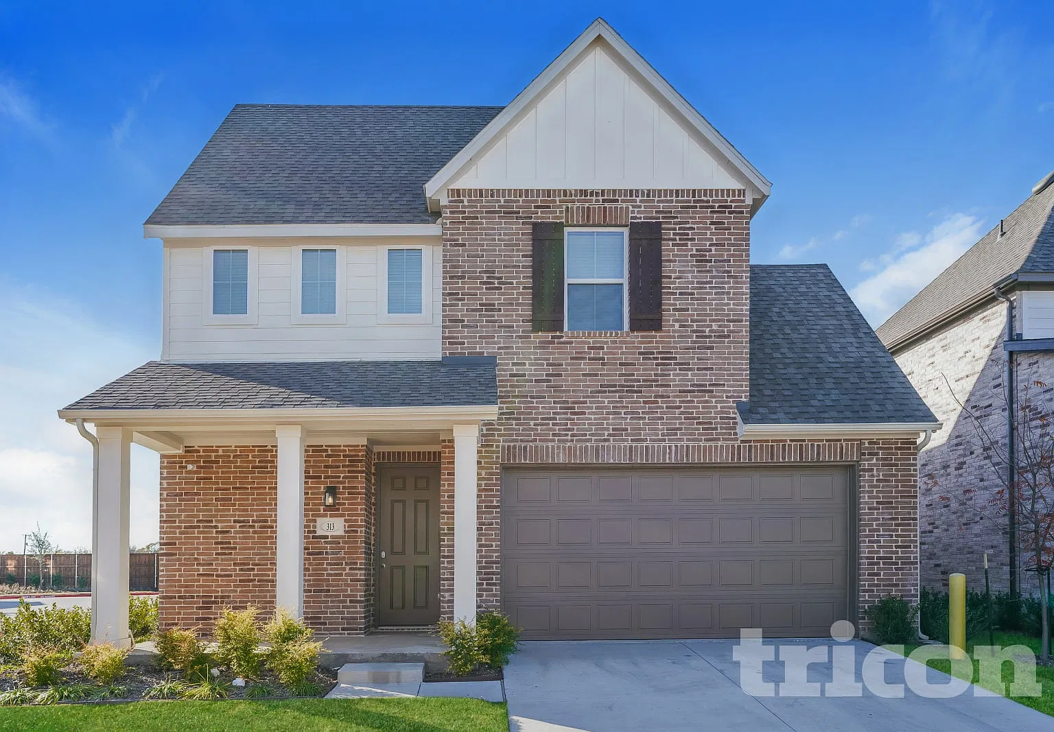 313 Lincoln Circle Saginaw TX — Photo 1