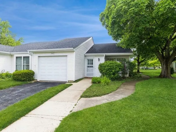 7308 Lynda Ct #220, Fox Lake, IL 60020