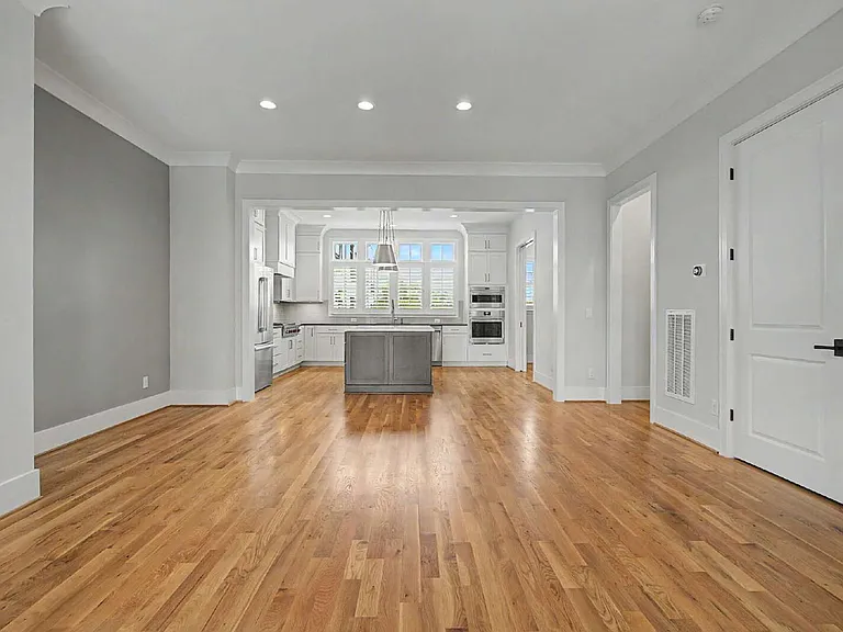 163 Park St — Photo 21