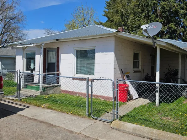 418 & 1/2 Buchanan St SE, Ronan, MT 59864