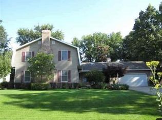 23555 Bel Ridge Dr, Elkhart, IN 46516