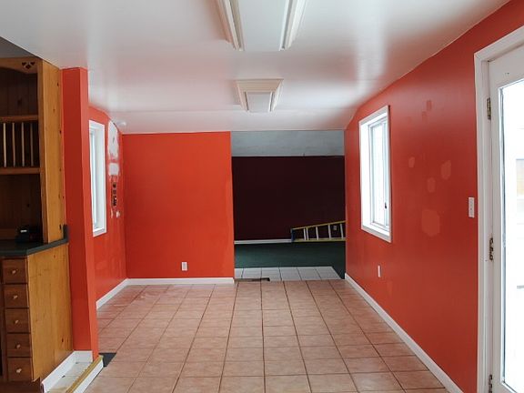 4th image of 1188 Carman St