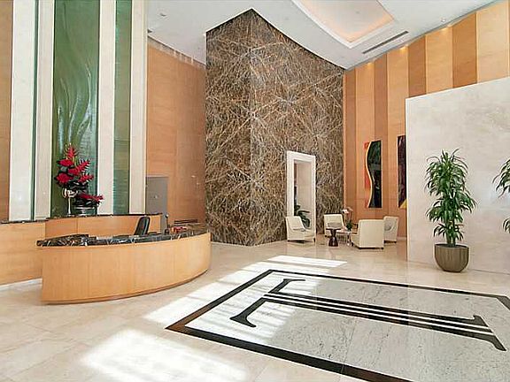 5th image of 15901 Collins Av #1905