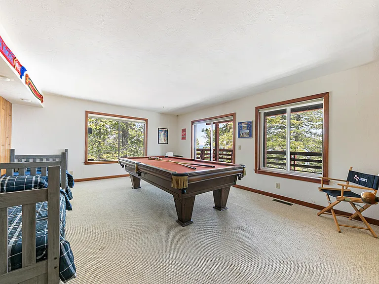 8954 Crest Dr — Photo 25