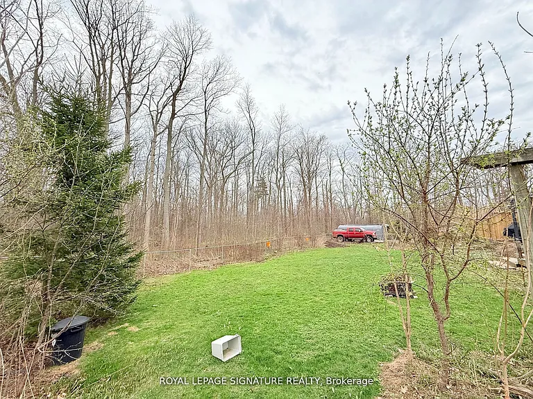 38 Burnhamthorpe Rd W — Photo 9
