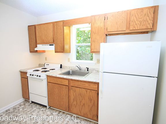 2nd image of 105 Bearwood Dr APT K