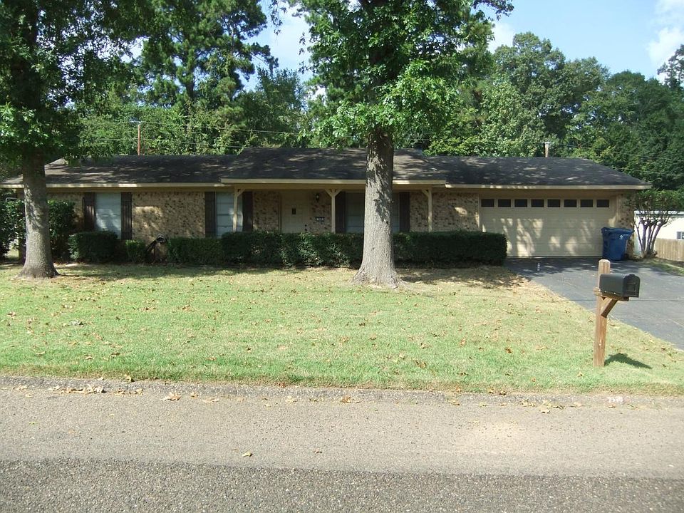 1st image of 709 Robin Ln