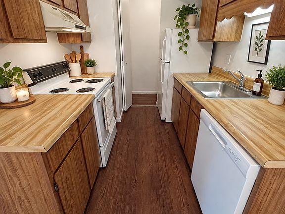 2nd image of 7320 Old Clinton Pike APT 3