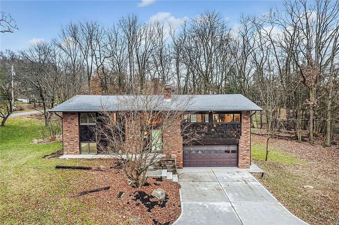 2772 Clearview Rd photo 1