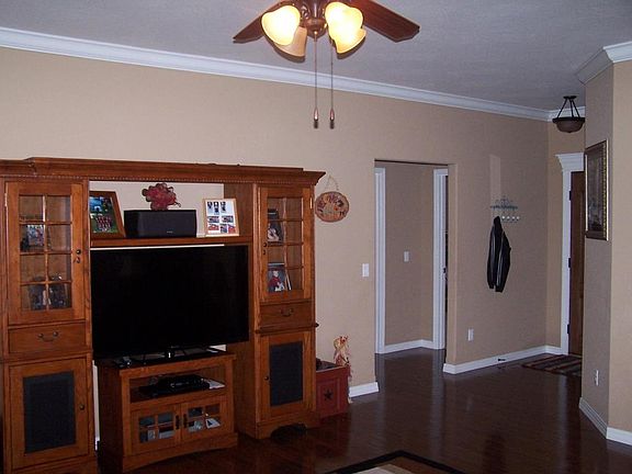 5th image of 1713 E New Madrid