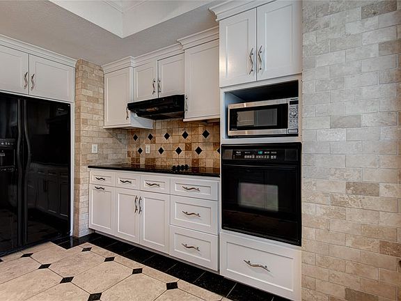 3rd image of 7505 Memorial Woods Dr APT 53