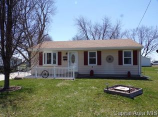 2120 McMasters Ave, Galesburg, IL 61401